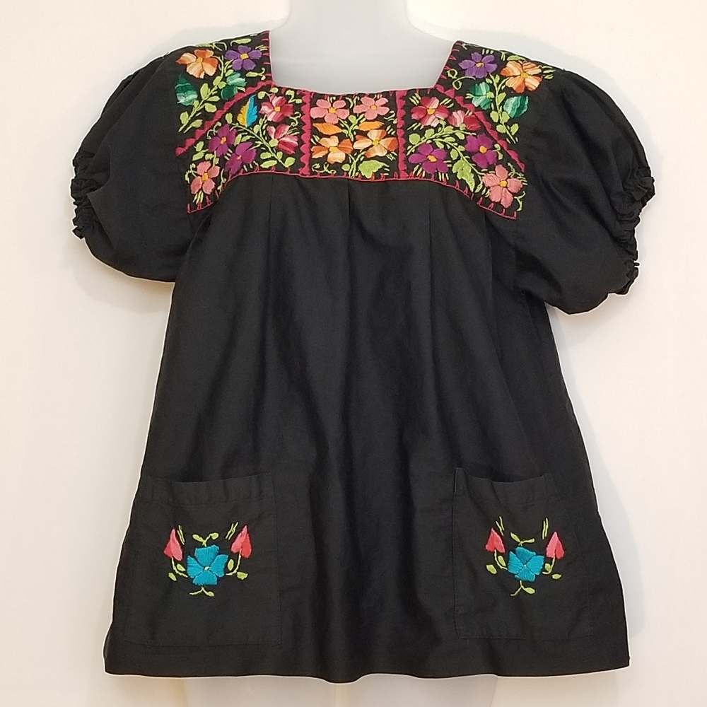 Handmade in Mexico for UNO.  100% Cotton Vintage 224